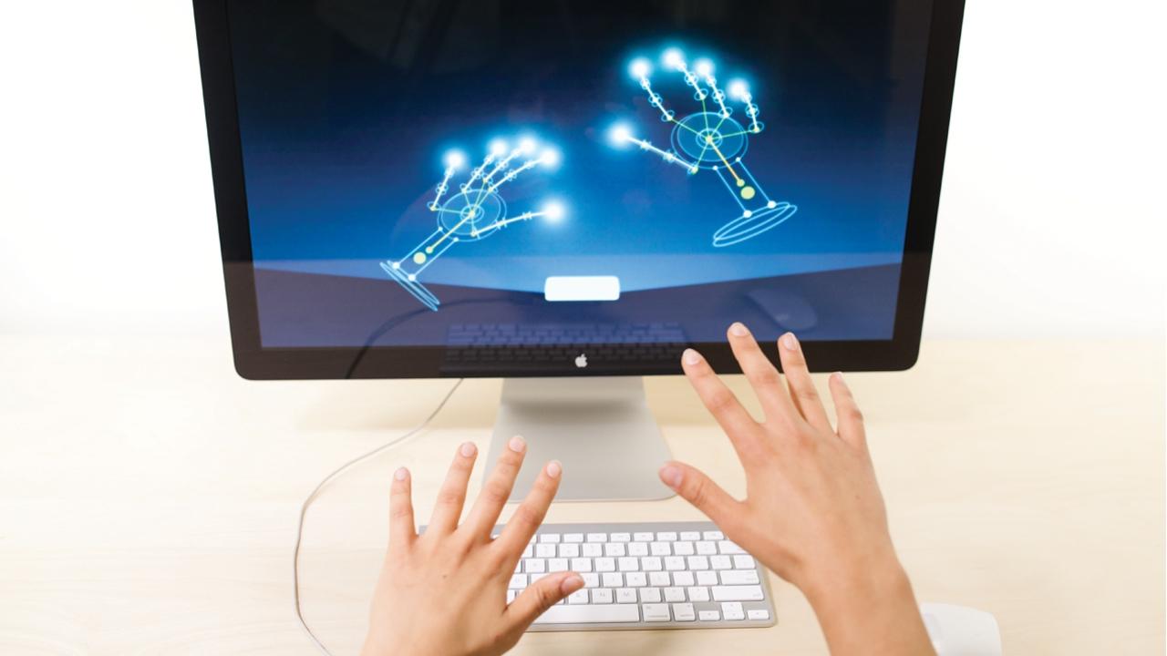 Демонстрация работы контроллера Leap Motion